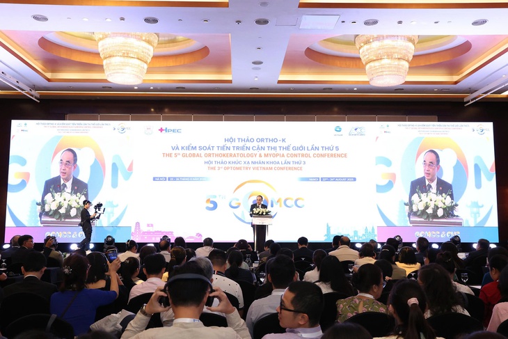 Chuyên gia lý giải tỷ lệ trẻ mắc cận thị khu vực đô thị cao gấp nhiều lần nông thôn- Ảnh 1. Chuyên gia lý giải tỷ lệ trẻ mắc cận thị khu vực đô thị cao gấp nhiều lần nông thôn- Ảnh 1.