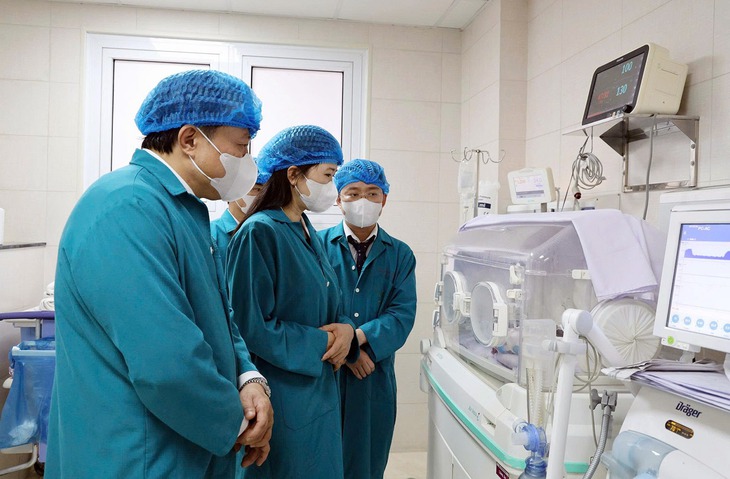 Nhiều trẻ sinh non, cực non tháng được cứu sống kỳ diệu- Ảnh 2.