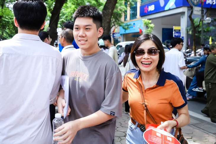 Bộ GD&ĐT mở cổng xác nhận nhập học trực tuyến, thí sinh cần lưu ý gì?- Ảnh 1.