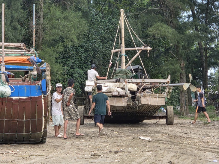 Hơn 186.000 người sẵn sàng ứng phó bão số 5- Ảnh 5.