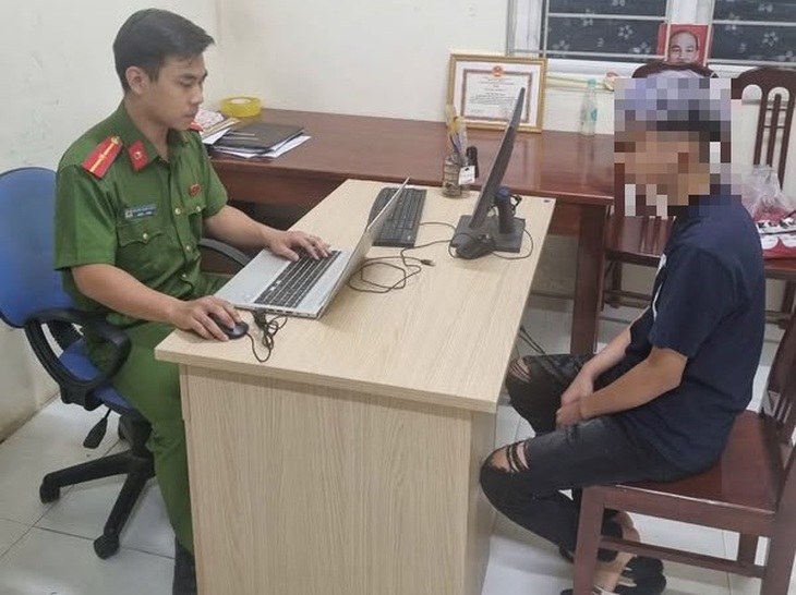 Bắt giữ nhóm thiếu niên cướp tài sản sau hơn 8 giờ gây án- Ảnh 2.