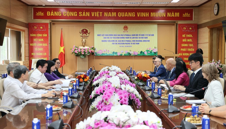 Tiếp tục thúc đẩy quan hệ hợp tác y tế giữa WHO khu vực Tây Thái Bình Dương và Bộ Y tế- Ảnh 1. Tiếp tục thúc đẩy quan hệ hợp tác y tế giữa WHO khu vực Tây Thái Bình Dương và Bộ Y tế- Ảnh 1.