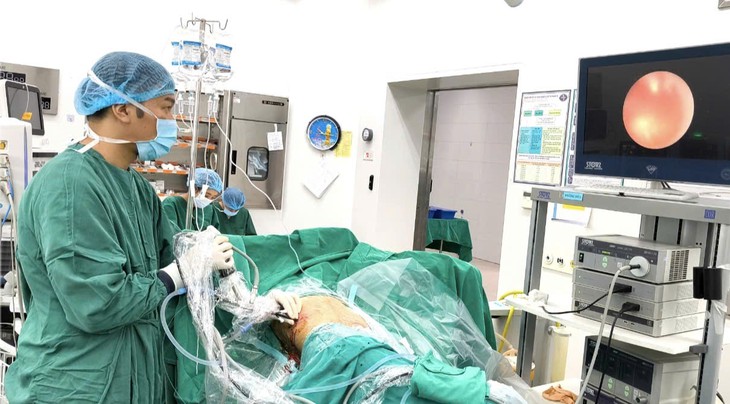 Biến chứng nguy hiểm vì 'quên' ống thông trong người 2 năm- Ảnh 3.
