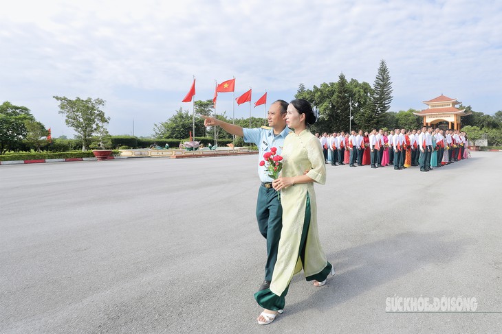 Gửi con cho ông bà, vợ chồng quân nhân 'kề vai sát cánh' ở A80- Ảnh 1.