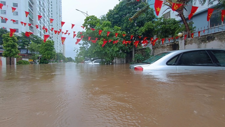 Hà Nội tiếp tục mưa lớn trong ngày và đêm nay- Ảnh 2.