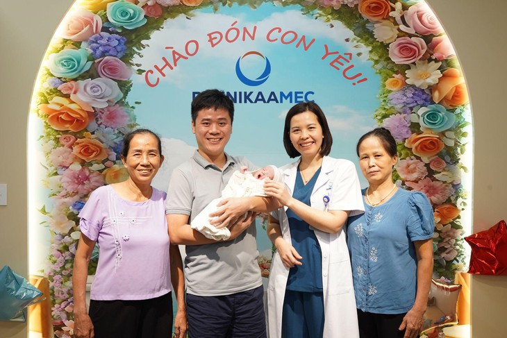 Truyền ối: Kỹ thuật can thiệp bào thai cứu sống thai nhi thiểu ối nặng- Ảnh 1. Truyền ối: Kỹ thuật can thiệp bào thai cứu sống thai nhi thiểu ối nặng- Ảnh 1.