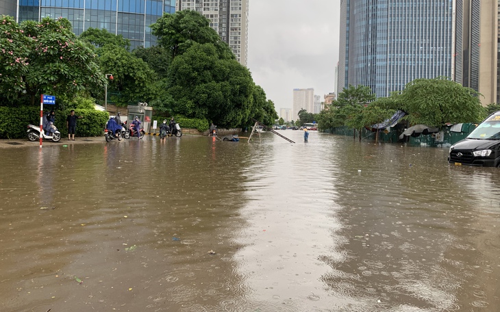 Vùng ven sông Tích ở Hà Nội ngập nhiều ngày, nước rút chậm- Ảnh 3.