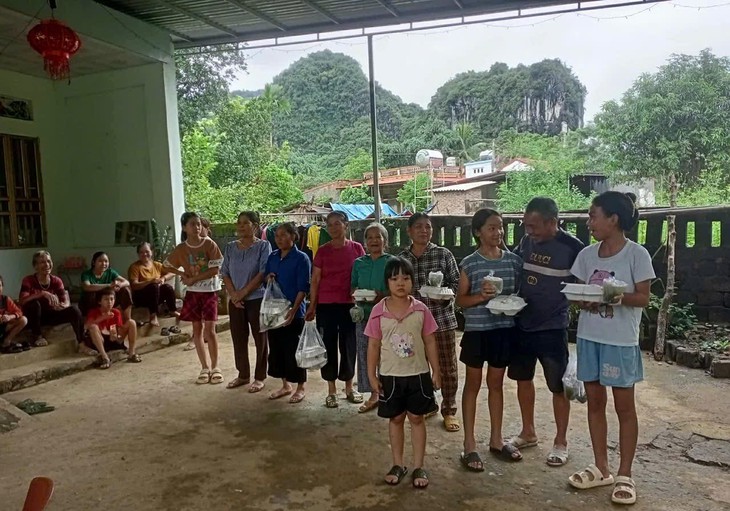 Những suất cơm nghĩa tình- Ảnh 5.