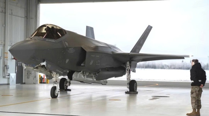 Lớp băng khiến F-35 Mỹ thành 'cục sắt rơi' trên bầu trời- Ảnh 1.