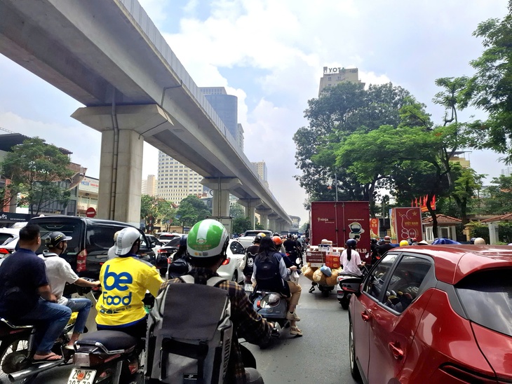 Hà Nội: Lý do đường Trần Phú, Nguyễn Trãi ùn tắc bất thường- Ảnh 1. Hà Nội: Lý do đường Trần Phú, Nguyễn Trãi ùn tắc bất thường- Ảnh 1.