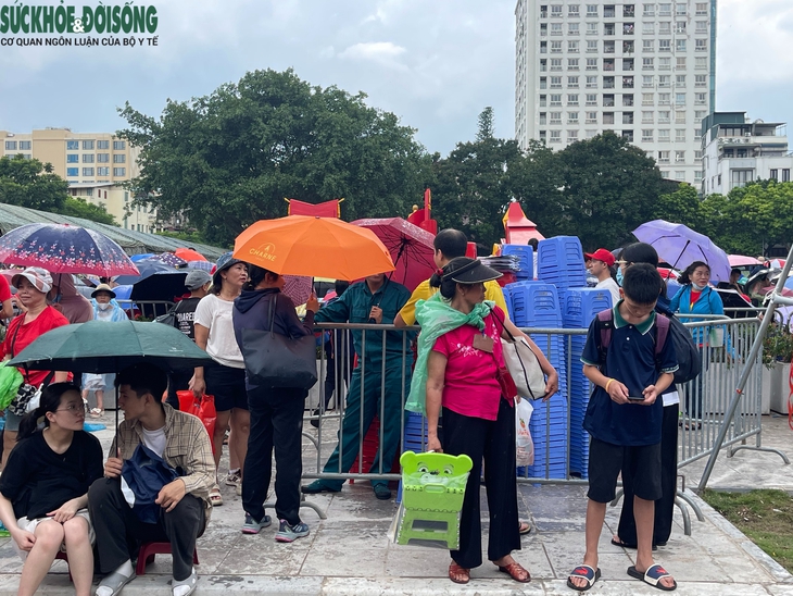 Hà Nội bố trí hơn 5.000 chỗ ngồi ưu tiên cho cựu chiến binh, người cao tuổi xem diễu binh- Ảnh 2.