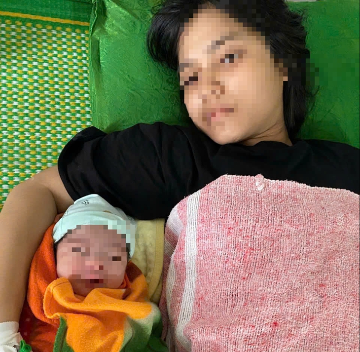 Hy hữu: Bé sơ sinh chào đời với dây rốn quấn 6 vòng quanh cổ- Ảnh 2.