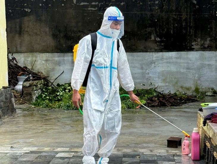 Thủ tướng: Tuyệt đối không để học sinh thiếu trường, người dân thiếu nơi khám chữa bệnh sau thiên tai- Ảnh 1. Thủ tướng: Tuyệt đối không để học sinh thiếu trường, người dân thiếu nơi khám chữa bệnh sau thiên tai- Ảnh 1.
