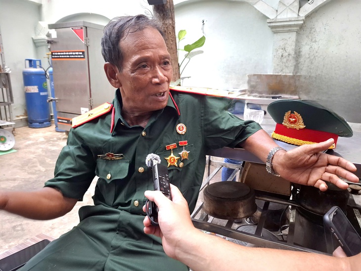 Cựu chiến binh vượt gần nghìn km ra Hà Nội dịp Quốc khánh 2/9: 'Tôi đã quá mãn nguyện và tự hào!'- Ảnh 1. Cựu chiến binh vượt gần nghìn km ra Hà Nội dịp Quốc khánh 2/9: 'Tôi đã quá mãn nguyện và tự hào!'- Ảnh 1.