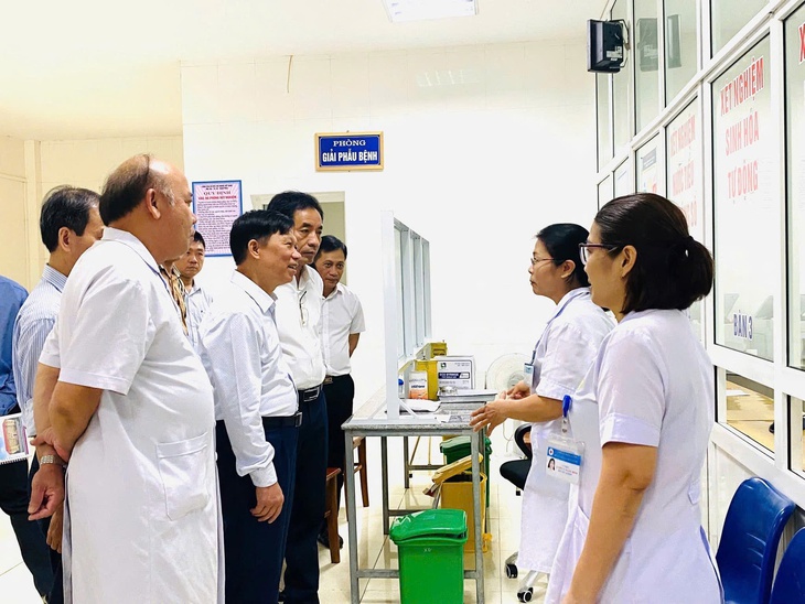 Đơn vị đầu tiên ở Hà Tĩnh hoàn tất thẩm định và sử dụng bệnh án điện tử- Ảnh 3.