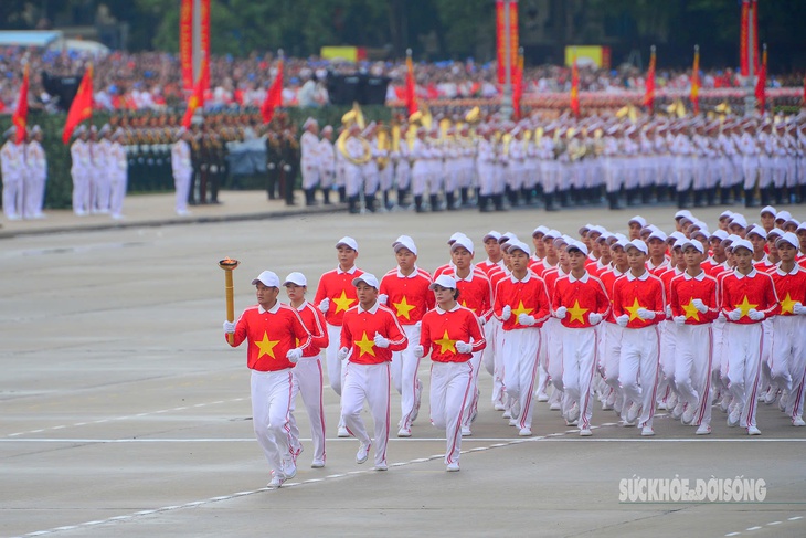 Ngắm lại những hình ảnh ấn tượng tại buổi tổng duyệt diễu binh, diễu hành- Ảnh 1.