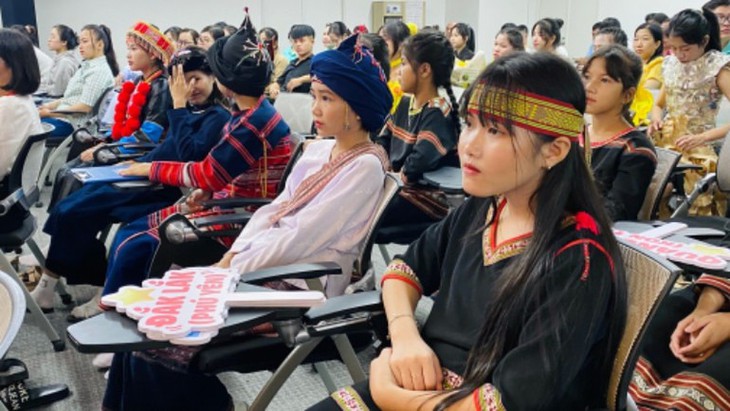 Hơn 61.000 lượt trẻ em được hỗ trợ tăng khẩu phần ăn từ 'Gói mì hạnh phúc'- Ảnh 2.