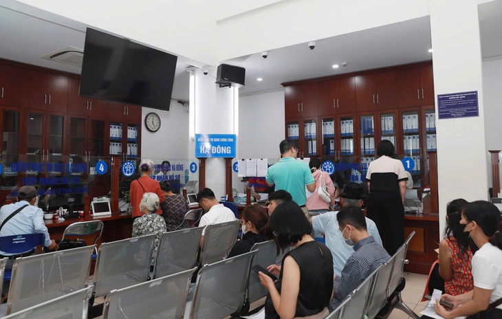 Hơn 1 tháng tổ chức chính quyền địa phương 2 cấp, phường đông dân nhất Hà Nội hoạt động ra sao?- Ảnh 1. Hơn 1 tháng tổ chức chính quyền địa phương 2 cấp, phường đông dân nhất Hà Nội hoạt động ra sao?- Ảnh 1.