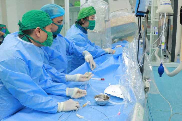 Cứu thành công bệnh nhân 80 tuổi bị hôn mê, liệt nửa người- Ảnh 1. Cứu thành công bệnh nhân 80 tuổi bị hôn mê, liệt nửa người- Ảnh 1.
