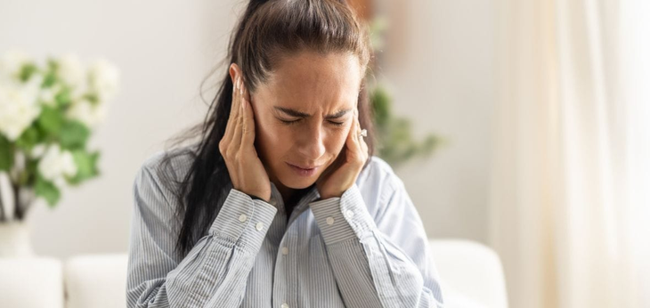 Giải pháp giảm ù tai, tăng cường thính lực tại nhà- Ảnh 1.