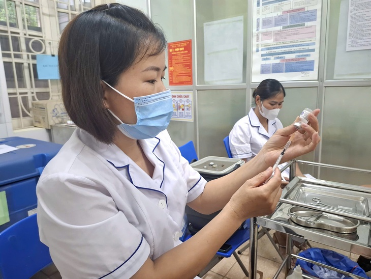 Sau hơn một tháng sáp nhập, trạm y tế của Hà Nội vận hành thông suốt- Ảnh 6.