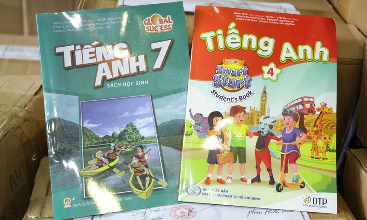 Thu giữ hơn 185.000 cuốn sách giáo khoa giả- Ảnh 1.