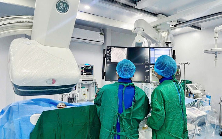 Can thiệp tim mạch tối khẩn, cứu bé sơ sinh
