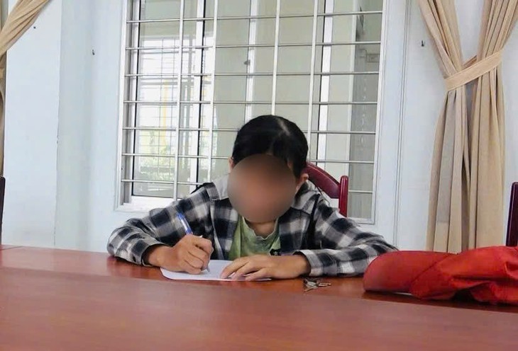 Bình luận phản cảm vụ bánh tráng Mỹ Lồng, Công an Vĩnh Long mời một phụ nữ đến làm việc- Ảnh 1.