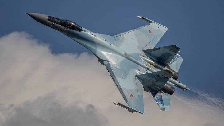 Nga điều Su-35 yểm trợ phi đội ném bom áp đảo bầu trời Ukraine- Ảnh 1.
