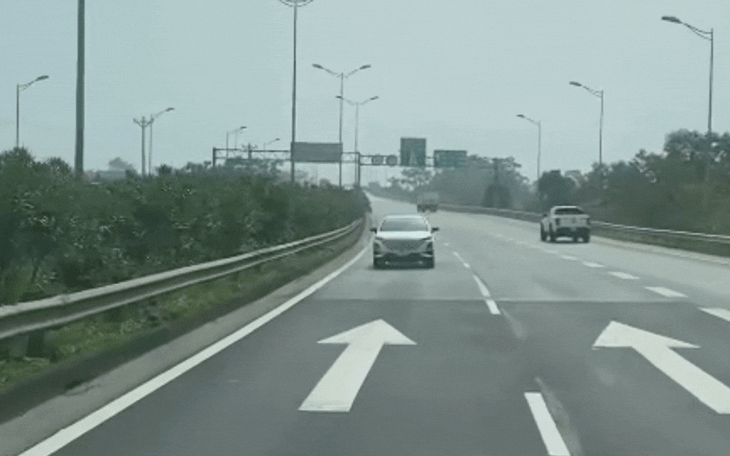 Bất ngờ với lý do của tài xế lái xe ngược chiều trên cao tốc Nội Bài - Lào Cai
