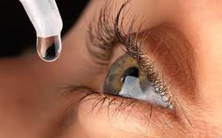 Mờ, khô và mỏi mắt, nên chọn thuốc nhỏ mắt như thế nào?