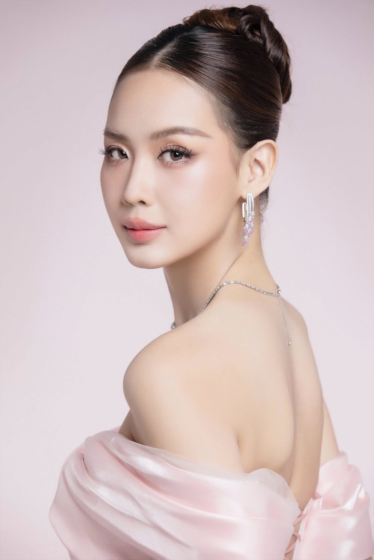 Hoa hậu gốc Cần Thơ khoe 'gia tài' đáng nể ở tuổi 24- Ảnh 2.