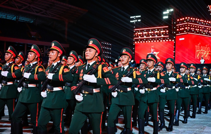 Hé lộ những chi tiết đặc biệt sẽ xuất hiện tại 'concert quốc gia' Tổ quốc trong tim tối nay- Ảnh 8. Hé lộ những chi tiết đặc biệt sẽ xuất hiện tại 'concert quốc gia' Tổ quốc trong tim tối nay- Ảnh 8.