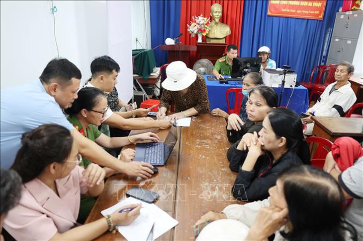 Thủ tướng chỉ đạo đẩy nhanh việc tặng quà nhân dân dịp Quốc khánh 2/9