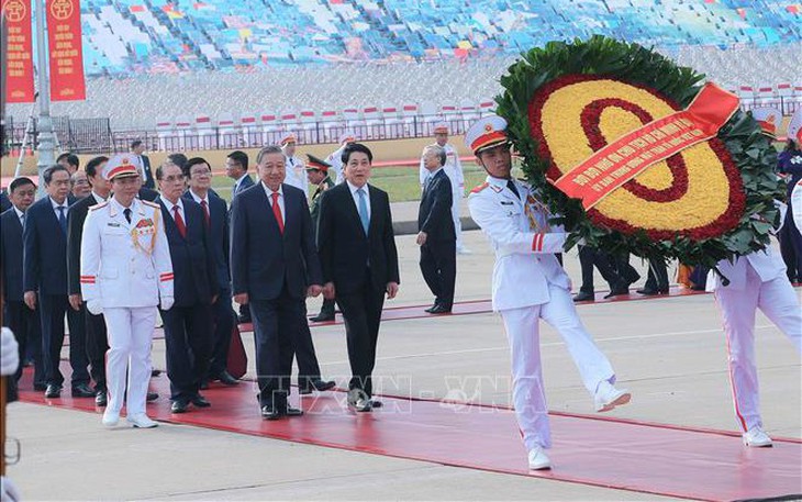 Lãnh đạo Đảng, Nhà nước vào Lăng viếng Chủ tịch Hồ Chí Minh nhân dịp 80 năm Quốc khánh 2/9