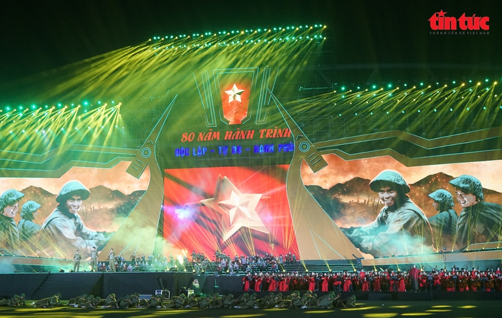 Concert Quốc gia đặc biệt: Bản hùng ca 80 năm Độc lập - Tự do - Hạnh phúc- Ảnh 1. Concert Quốc gia đặc biệt: Bản hùng ca 80 năm Độc lập - Tự do - Hạnh phúc- Ảnh 1.