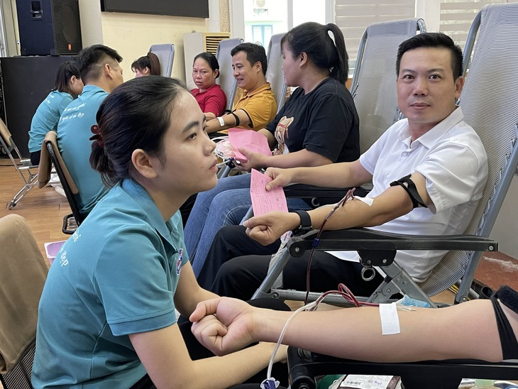 Hải Phòng: Hơn 500 y bác sĩ chung tay lan tỏa nghĩa cử cao đẹp trong ngày hội hiến máu- Ảnh 3.