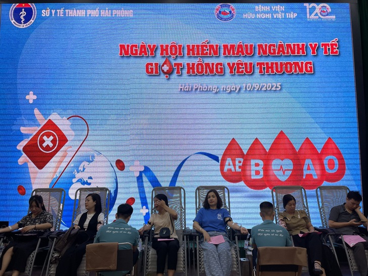 Hải Phòng: Hơn 500 y bác sĩ chung tay lan tỏa nghĩa cử cao đẹp trong ngày hội hiến máu- Ảnh 5.