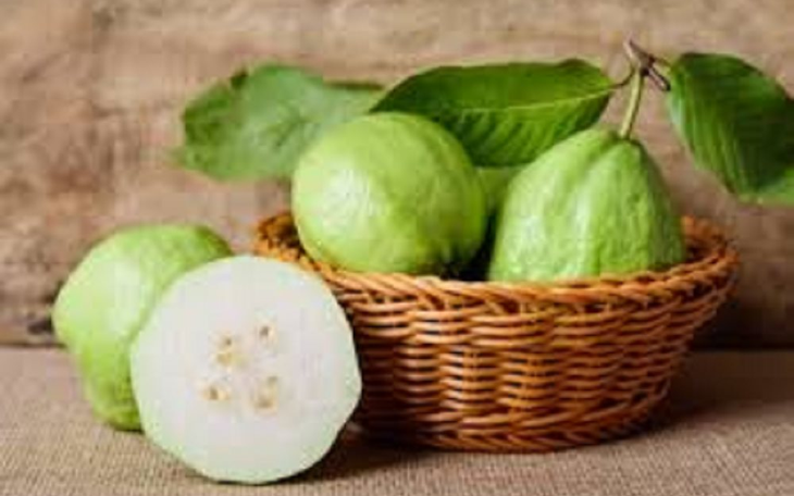 4 nhóm người nên hạn chế ăn quả ổi