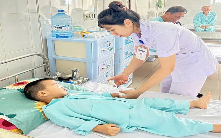 Dị vật pin "cúc áo", hiểm hoạ khôn lường cho trẻ nhỏ