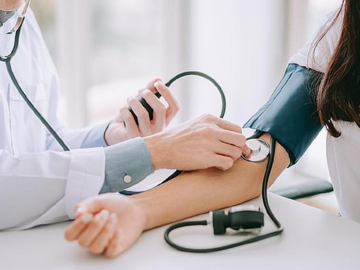 Người bệnh tăng huyết áp có nên uống nước gừng?- Ảnh 1.