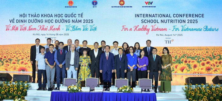 Bữa ăn học đường chờ một bộ luật riêng- Ảnh 1.