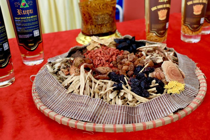 Y dược cổ truyền là cơ hội để ngành công nghiệp dược Việt Nam bứt phá- Ảnh 2. Y dược cổ truyền là cơ hội để ngành công nghiệp dược Việt Nam bứt phá- Ảnh 2.