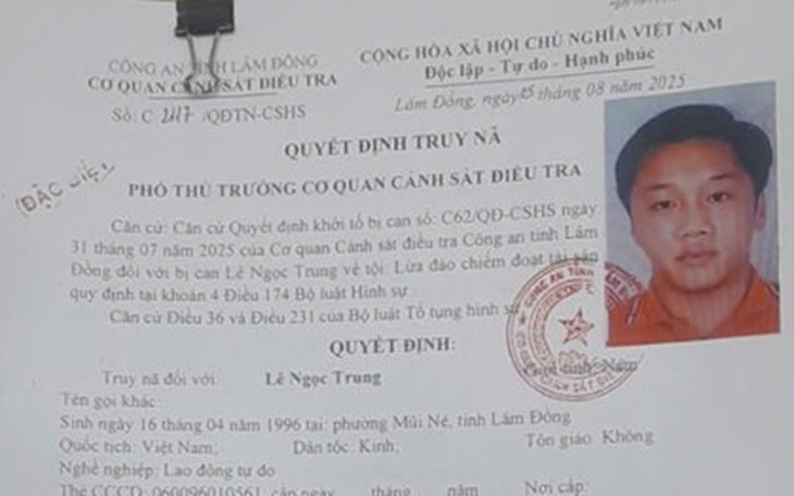 Thanh niên 17 tuổi dựng kịch bản 'giúp lấy lại tiền', lừa 325 người- Ảnh 2.