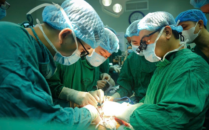 Mở rộng chính sách hỗ trợ học phí, học bổng cho sinh viên y khoa- Ảnh 1.