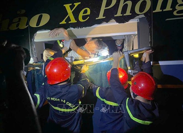 Đà Nẵng: Kịp thời giải cứu 12 nạn nhân sau vụ tai nạn giao thông liên hoàn- Ảnh 1.