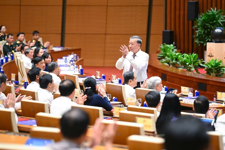 Tổng Bí thư Tô Lâm dự Hội nghị chuyên đề 'Bình dân học vụ số - Quốc hội số'- Ảnh 2. Tổng Bí thư Tô Lâm dự Hội nghị chuyên đề 'Bình dân học vụ số - Quốc hội số'- Ảnh 2.