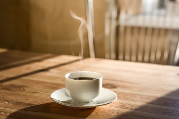 Chọn đúng giờ uống cà phê – Bí quyết tăng hiệu quả giảm cân- Ảnh 1.