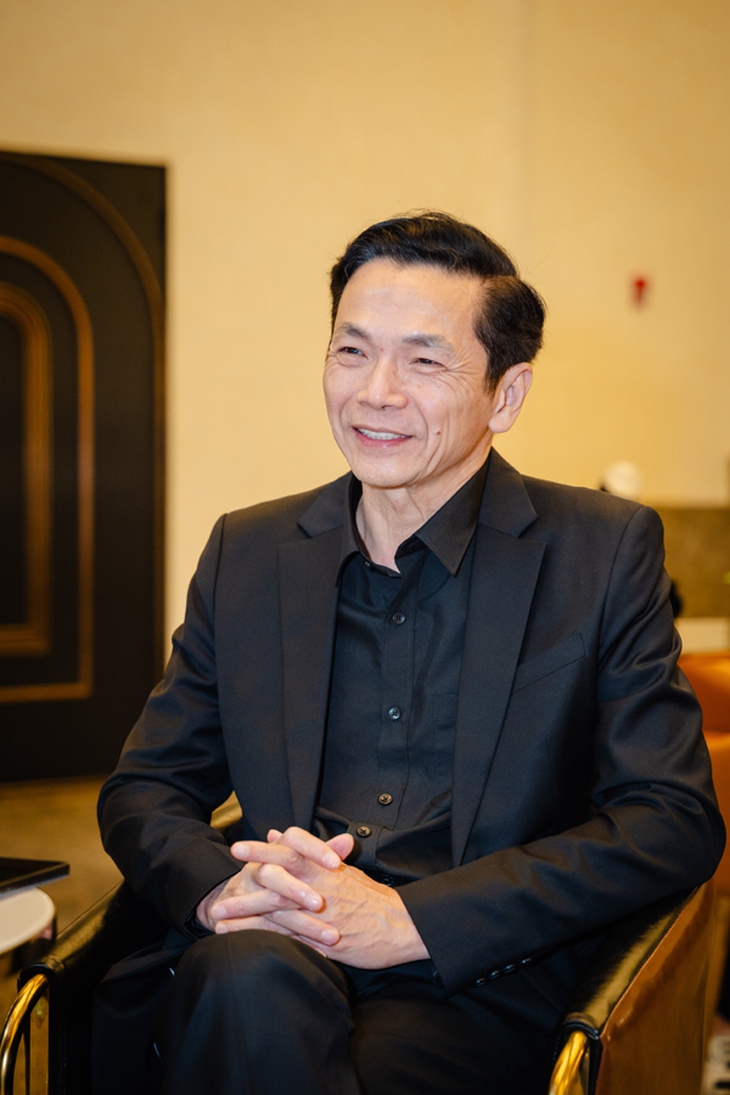 Phản ứng của 2 con NSND Trung Anh khi được gợi ý đi đóng phim cùng bố- Ảnh 2.
