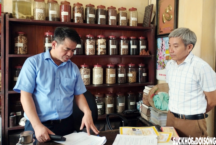 Thủ tướng chỉ đạo phát triển toàn diện y học cổ truyền Việt Nam trong giai đoạn mới- Ảnh 3. Thủ tướng chỉ đạo phát triển toàn diện y học cổ truyền Việt Nam trong giai đoạn mới- Ảnh 3.